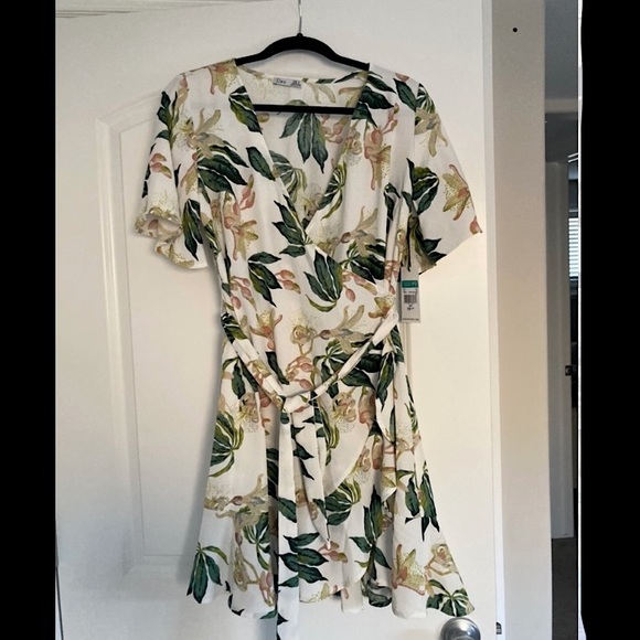 NWT Dex Wrap Dress - Picture 3 of 6